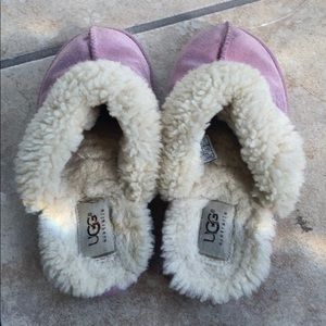 UGG SLIPPERS